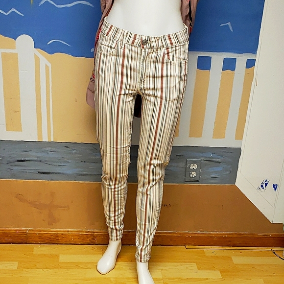 American Eagle jean & Gap jacket combo - Picture 11 of 16